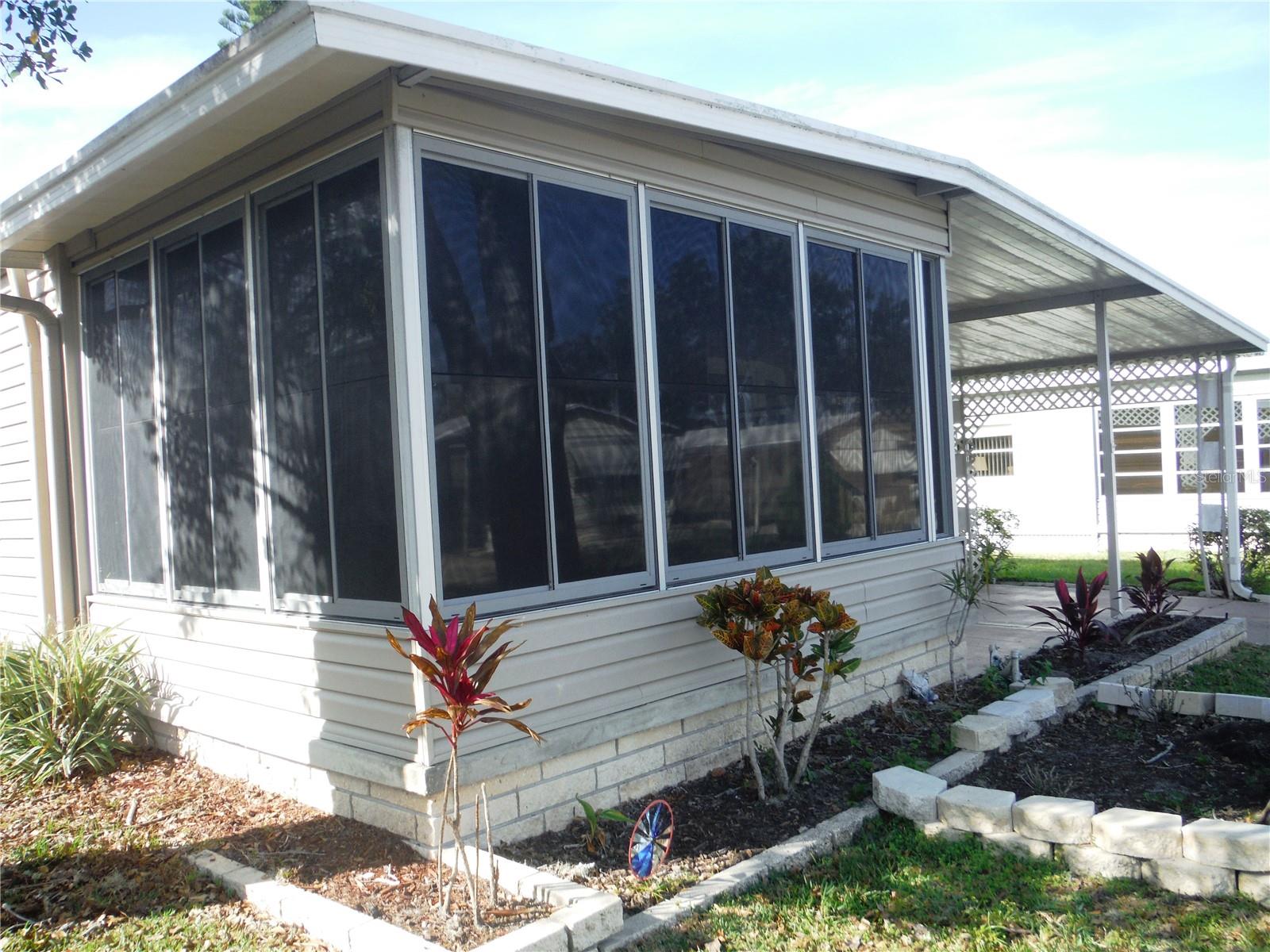 90 CHESTNUT DR #11, SAFETY HARBOR, FL, 34695