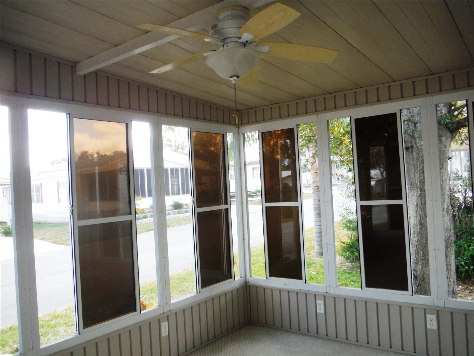 90 CHESTNUT DR #11, SAFETY HARBOR, FL, 34695