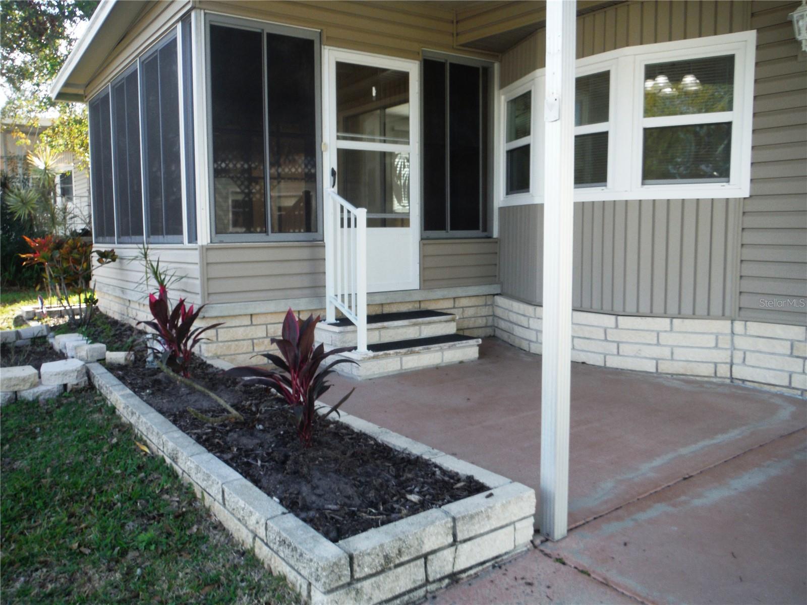 90 CHESTNUT DR #11, SAFETY HARBOR, FL, 34695