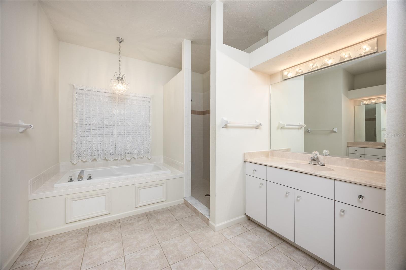 566 OAK BAY DR, OSPREY, FL, 34229