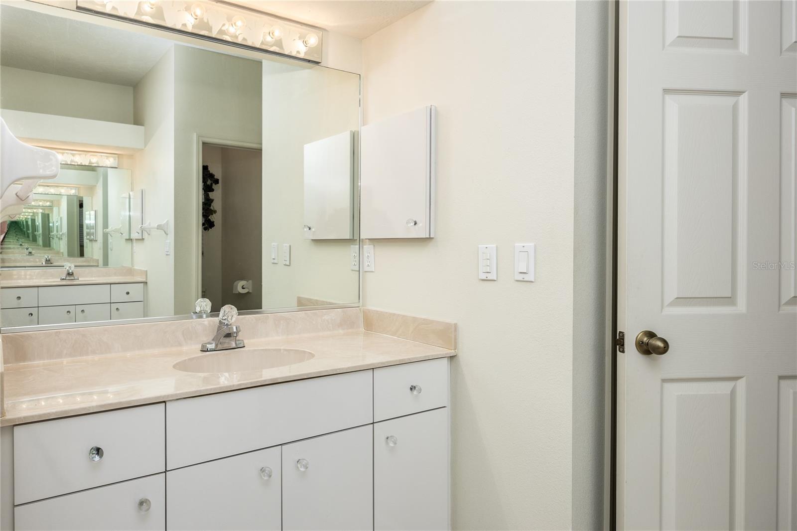 566 OAK BAY DR, OSPREY, FL, 34229