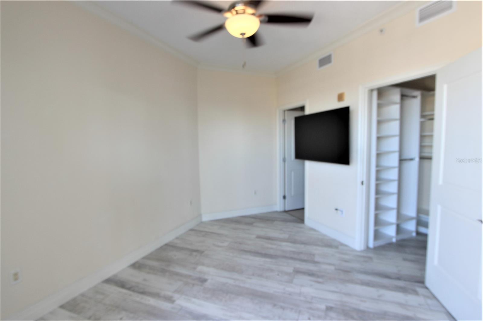 1209 E CUMBERLAND AVE #2003, TAMPA, FL, 33602