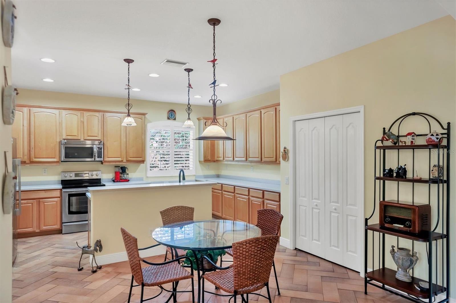 775 STONECREST DR, SARASOTA, FL, 34232