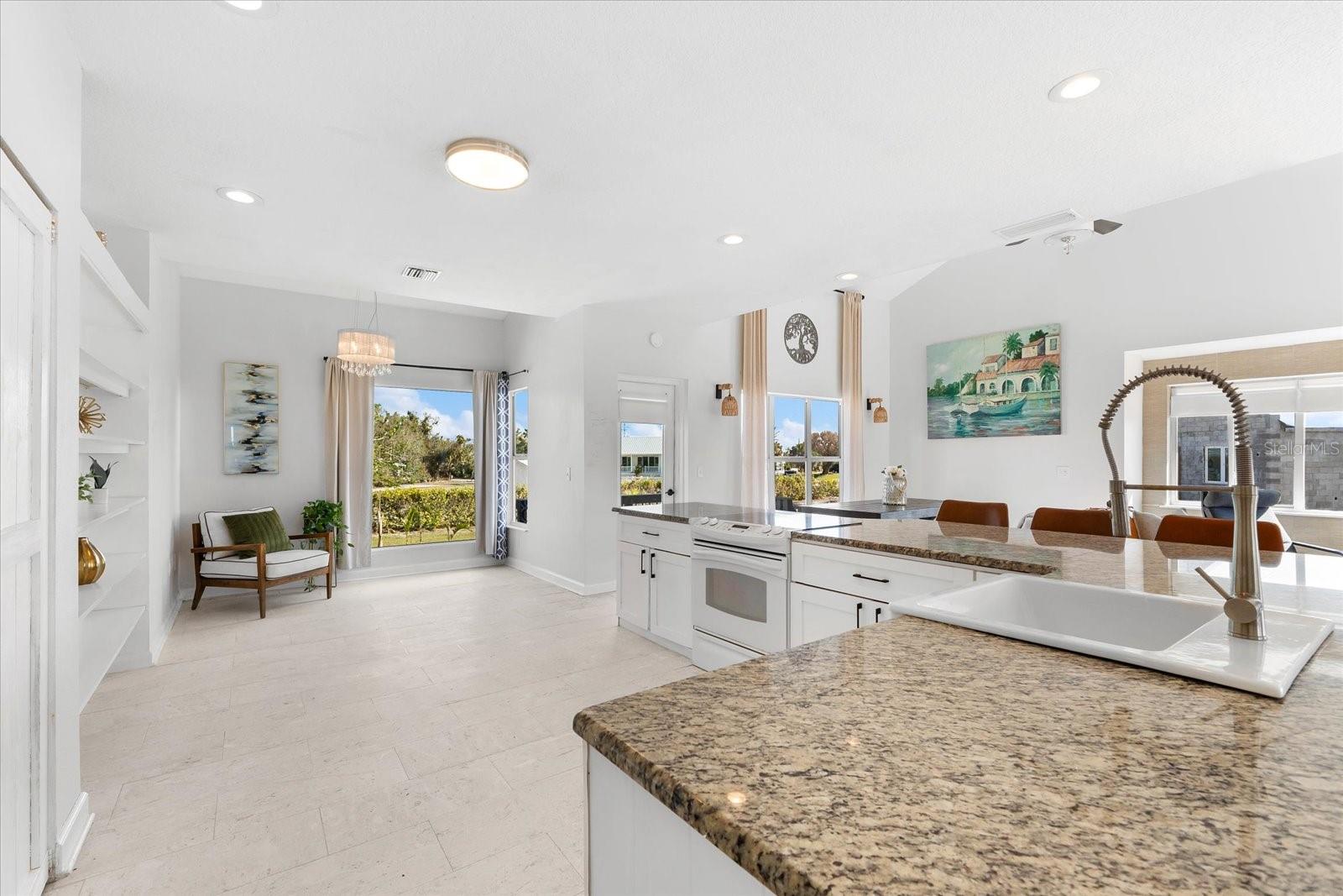 130 GREEN DOLPHIN DR, PLACIDA, FL, 33946