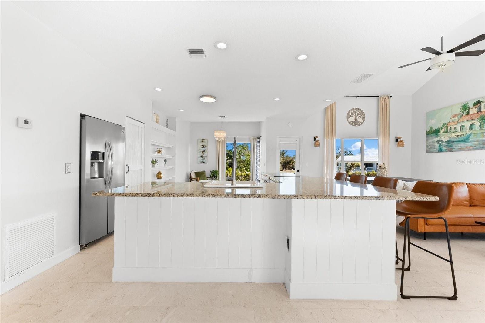 130 GREEN DOLPHIN DR, PLACIDA, FL, 33946