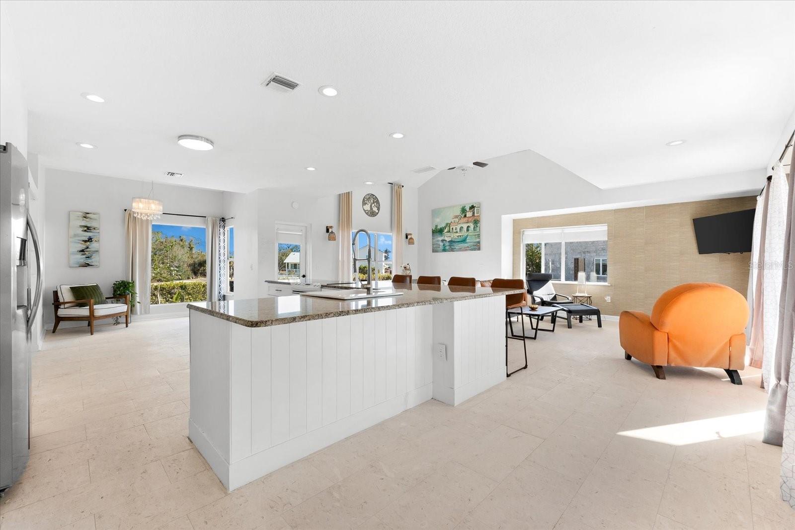 130 GREEN DOLPHIN DR, PLACIDA, FL, 33946