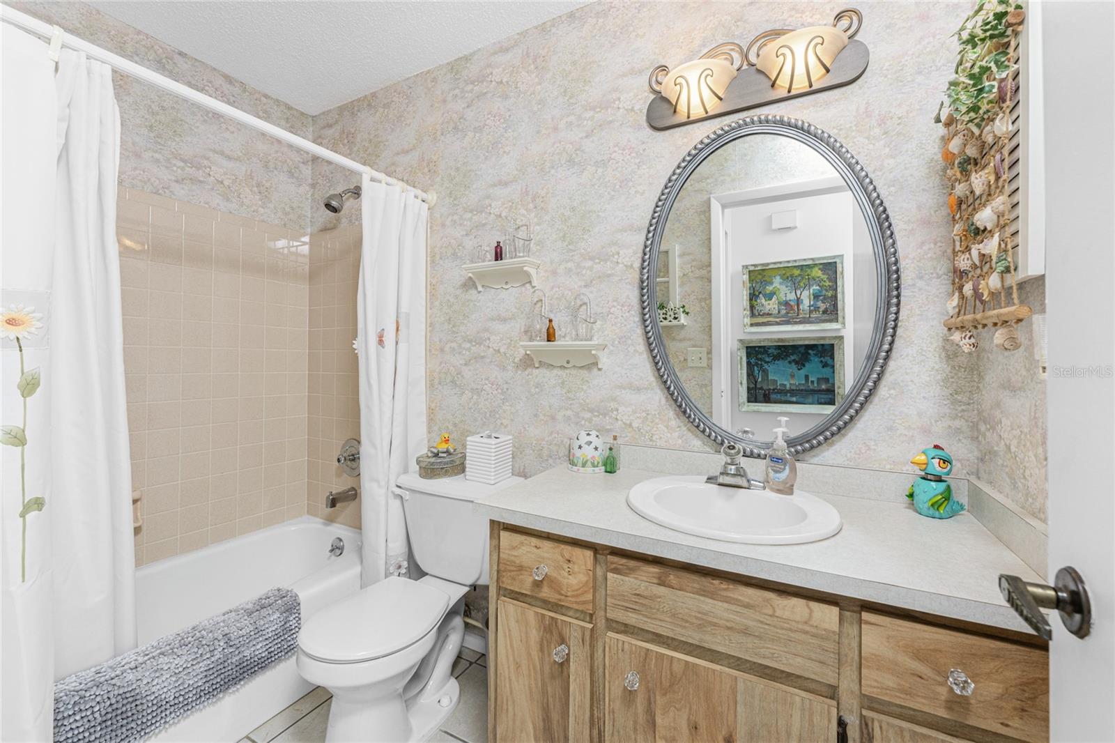 64 CIRCLEWOOD DR #A2-3, VENICE, FL, 34293