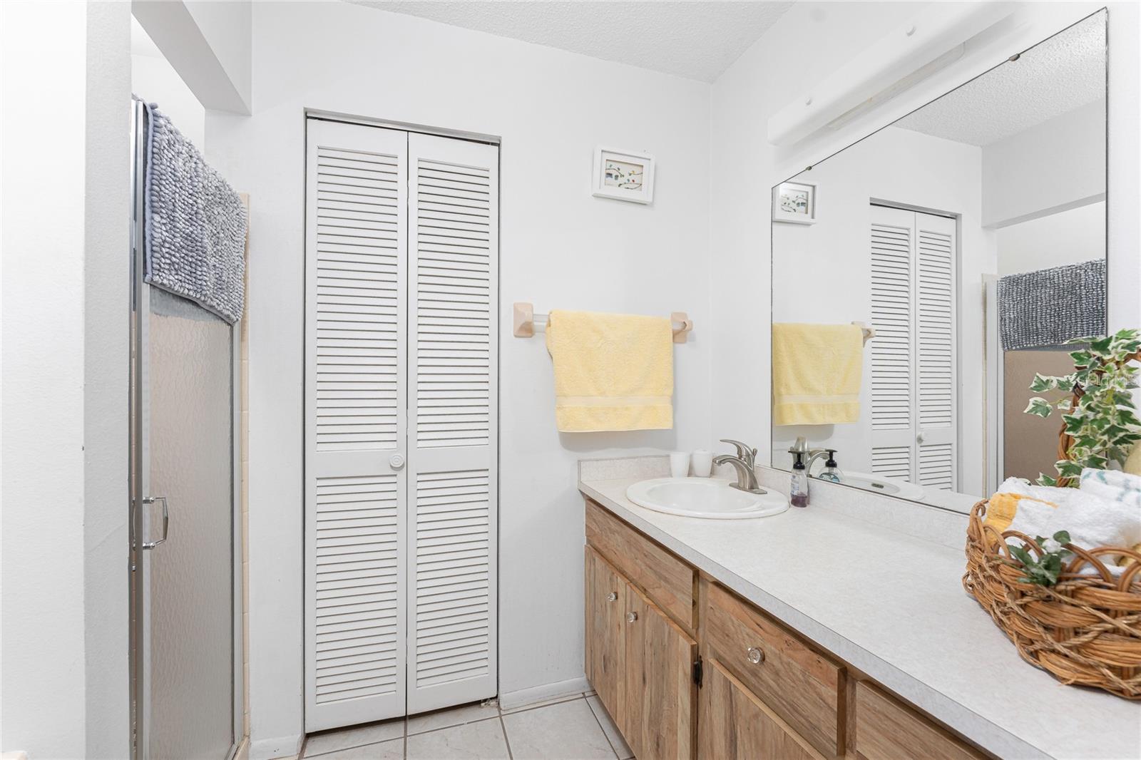 64 CIRCLEWOOD DR #A2-3, VENICE, FL, 34293