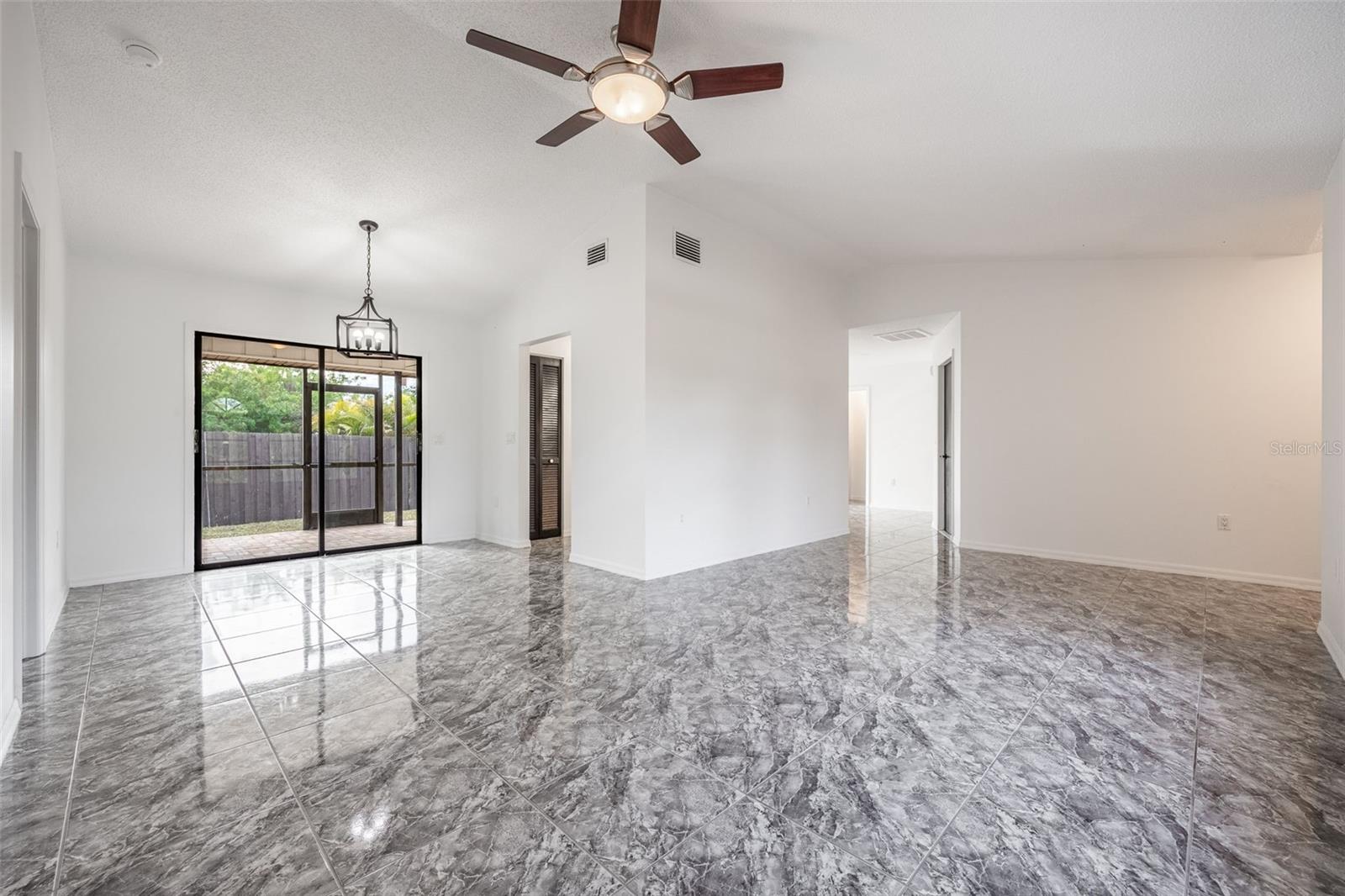 7095 LARKIN ST, ENGLEWOOD, FL, 34224