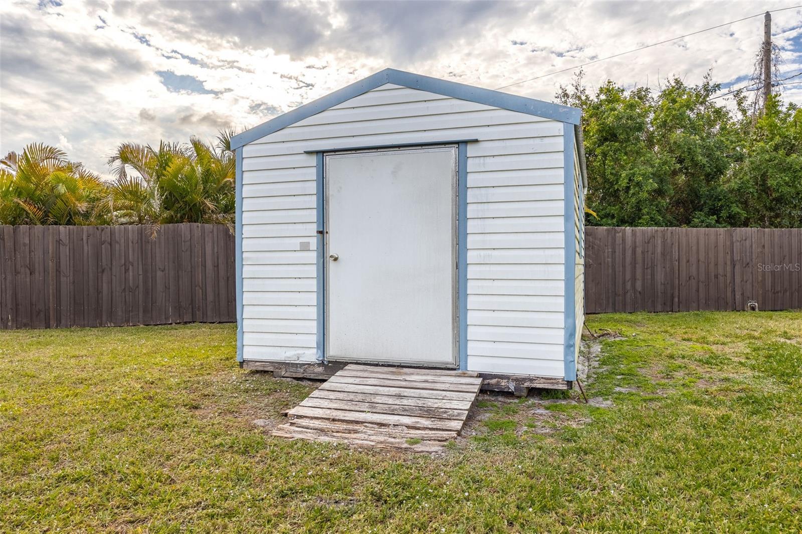 7095 LARKIN ST, ENGLEWOOD, FL, 34224