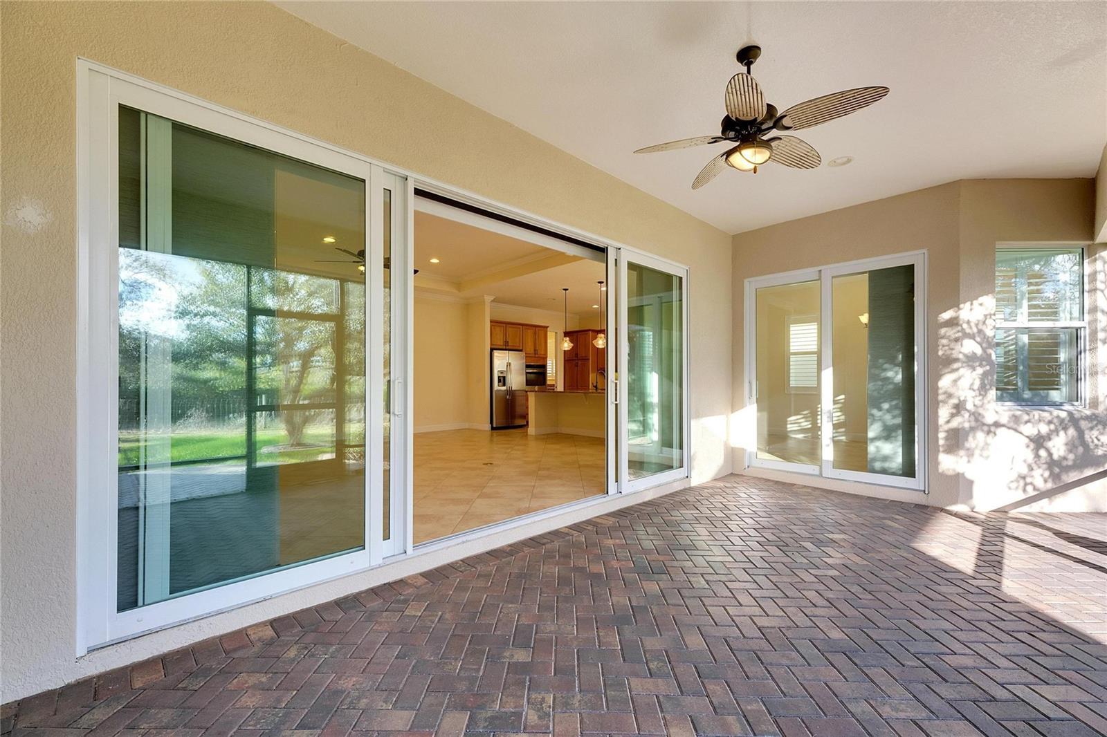 1533 EMERALD DUNES DR, SUN CITY CENTER, FL, 33573