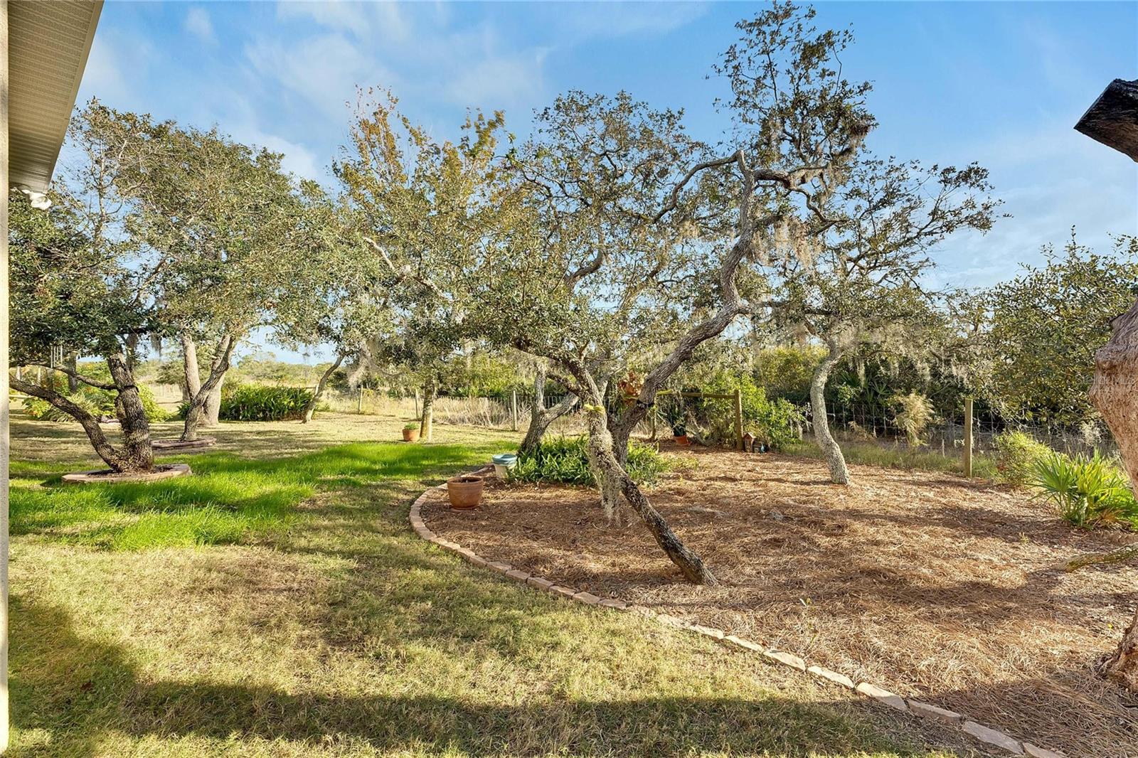 1533 EMERALD DUNES DR, SUN CITY CENTER, FL, 33573