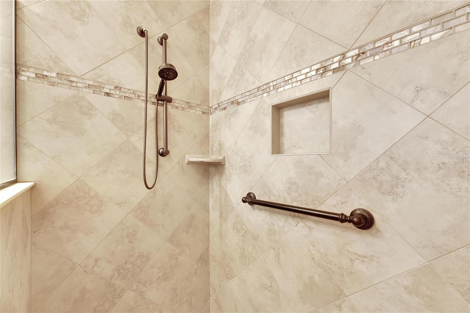 1533 EMERALD DUNES DR, SUN CITY CENTER, FL, 33573