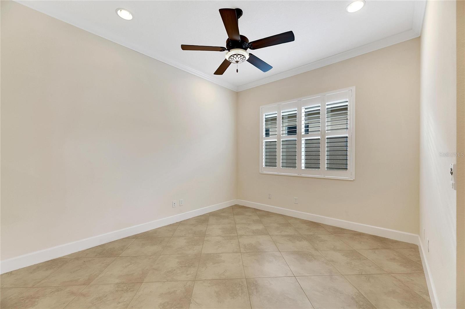 1533 EMERALD DUNES DR, SUN CITY CENTER, FL, 33573