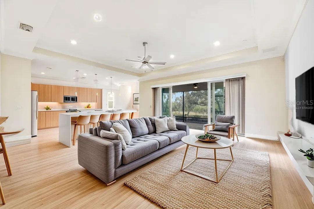 1533 EMERALD DUNES DR, SUN CITY CENTER, FL, 33573