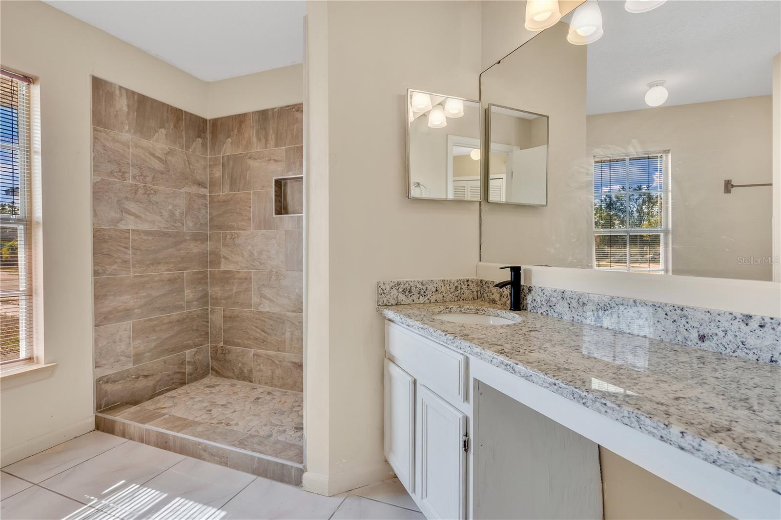 2124 CASSINGHAM CIR, OCOEE, FL, 34761