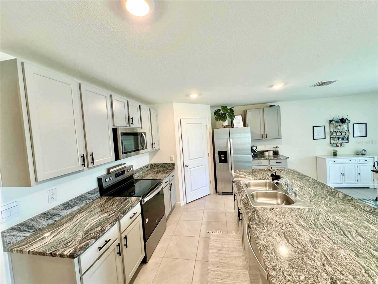 8495 CLEARWAY DR, WILDWOOD, FL, 34785