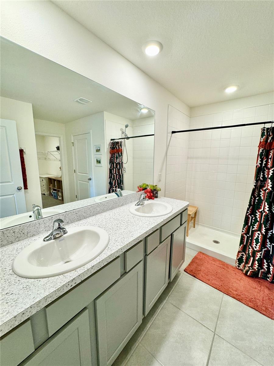 8495 CLEARWAY DR, WILDWOOD, FL, 34785