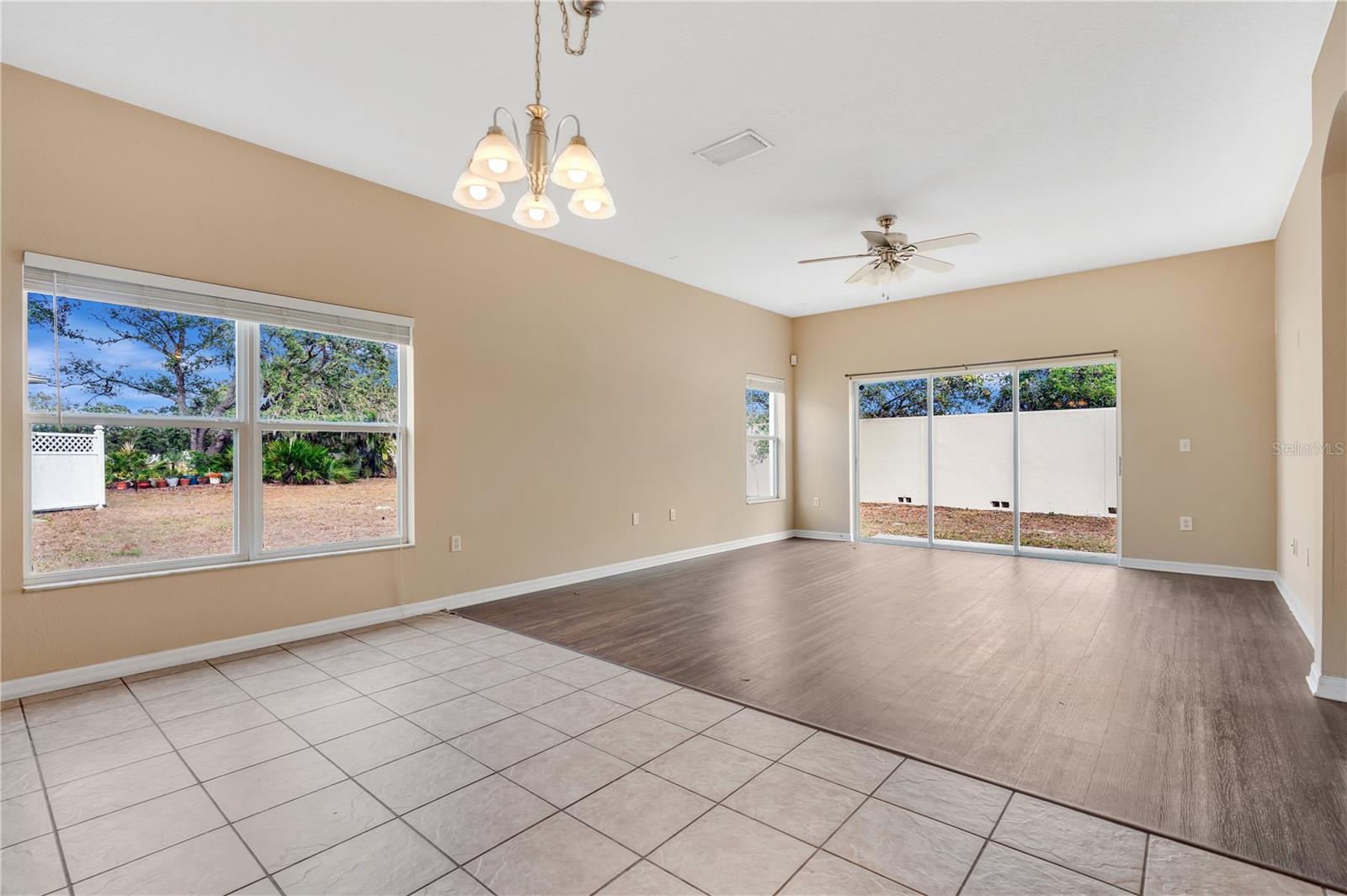 9636 CYPRESS HARBOR DR, GIBSONTON, FL, 33534
