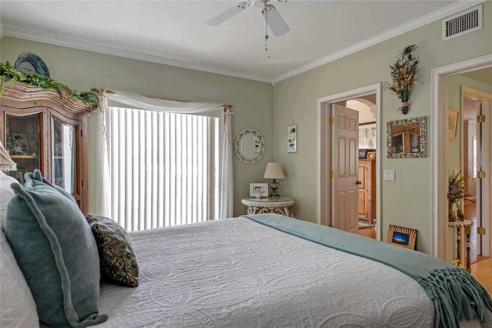 5392 GULF DR, HOLMES BEACH, FL, 34217