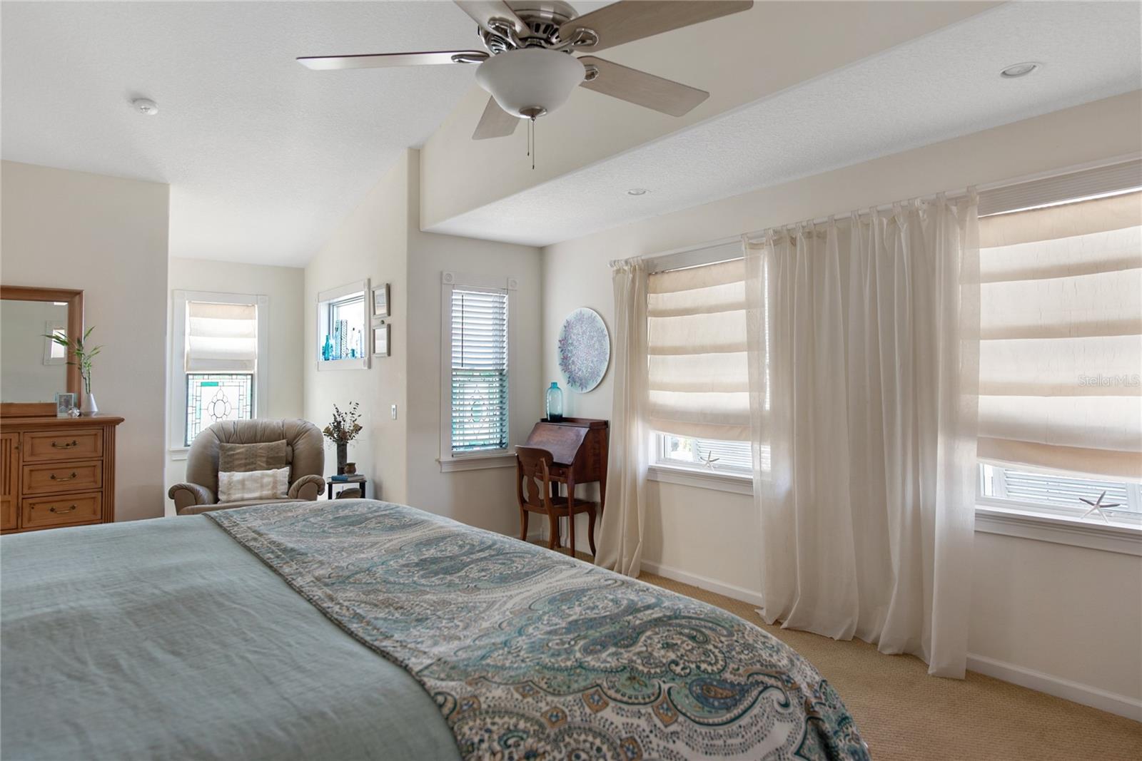 5392 GULF DR, HOLMES BEACH, FL, 34217
