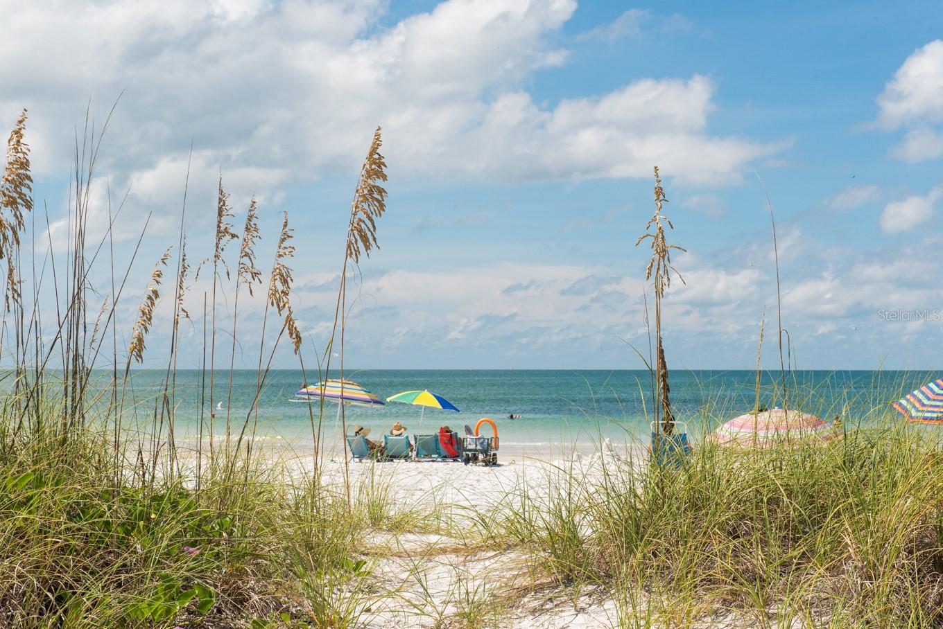 5392 GULF DR, HOLMES BEACH, FL, 34217