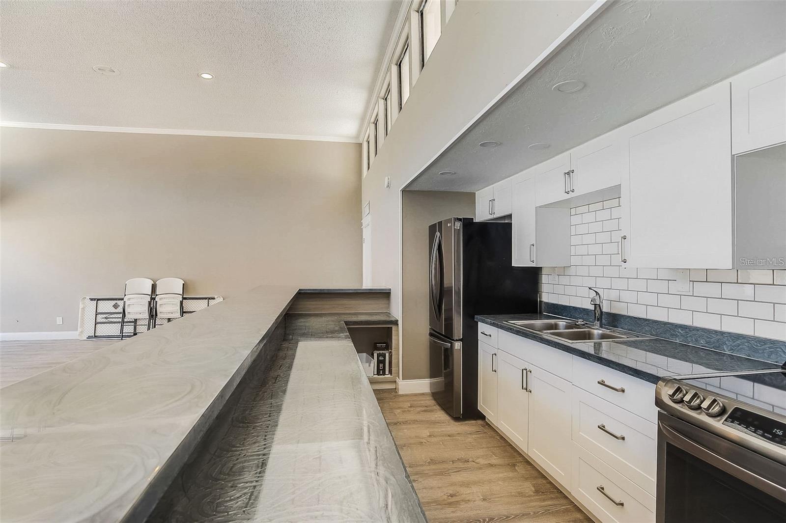 4001 BENEVA RD #409, SARASOTA, FL, 34233