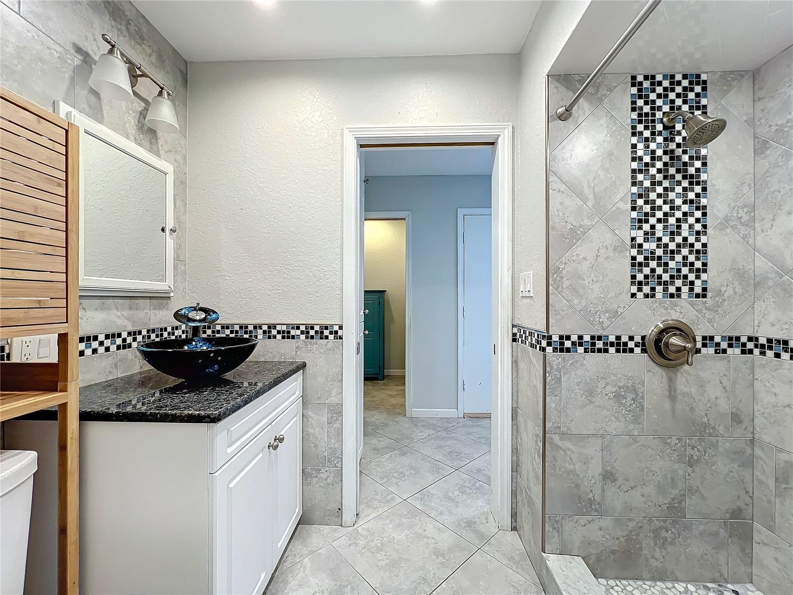4001 BENEVA RD #409, SARASOTA, FL, 34233