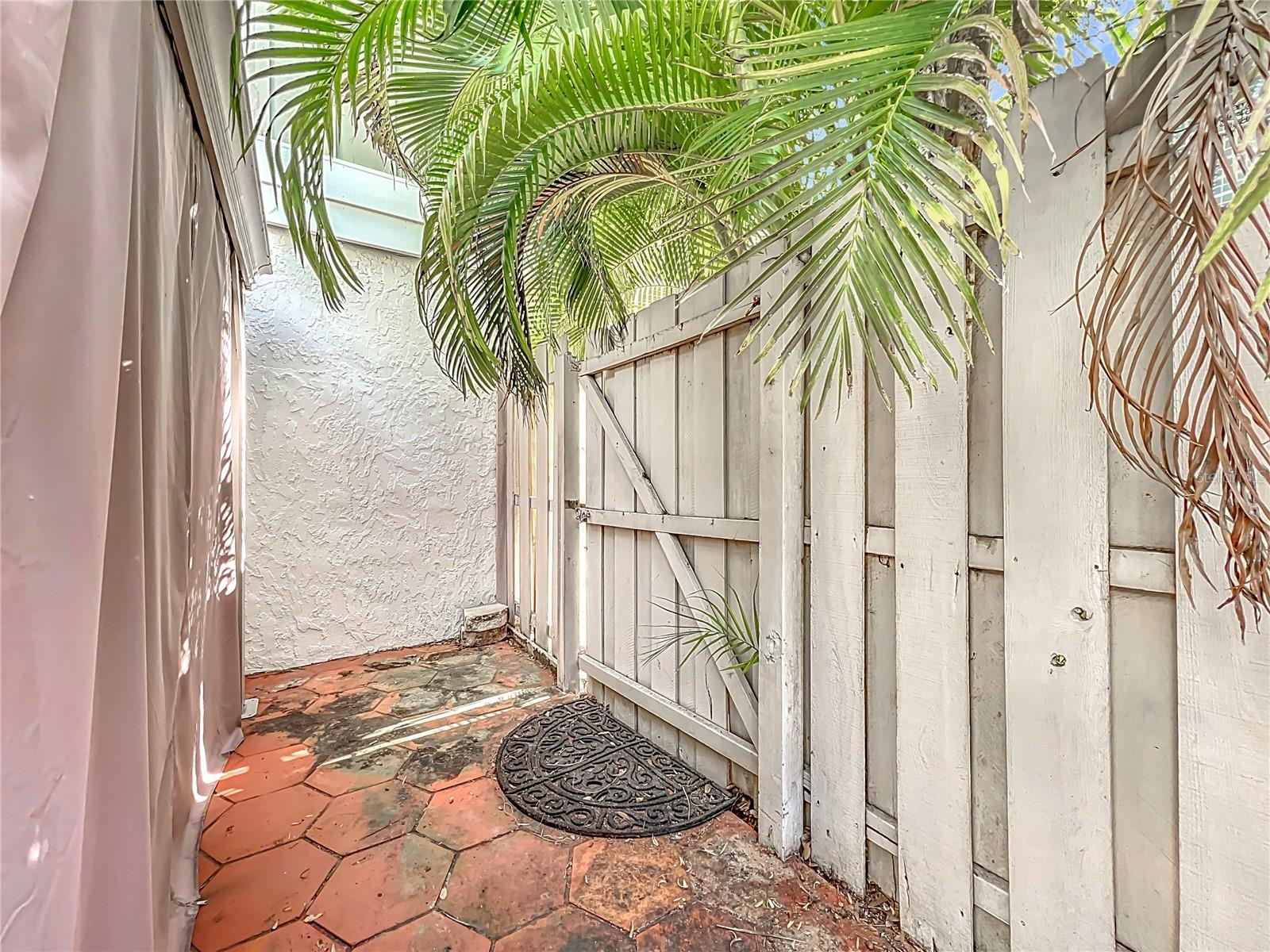 4001 BENEVA RD #409, SARASOTA, FL, 34233