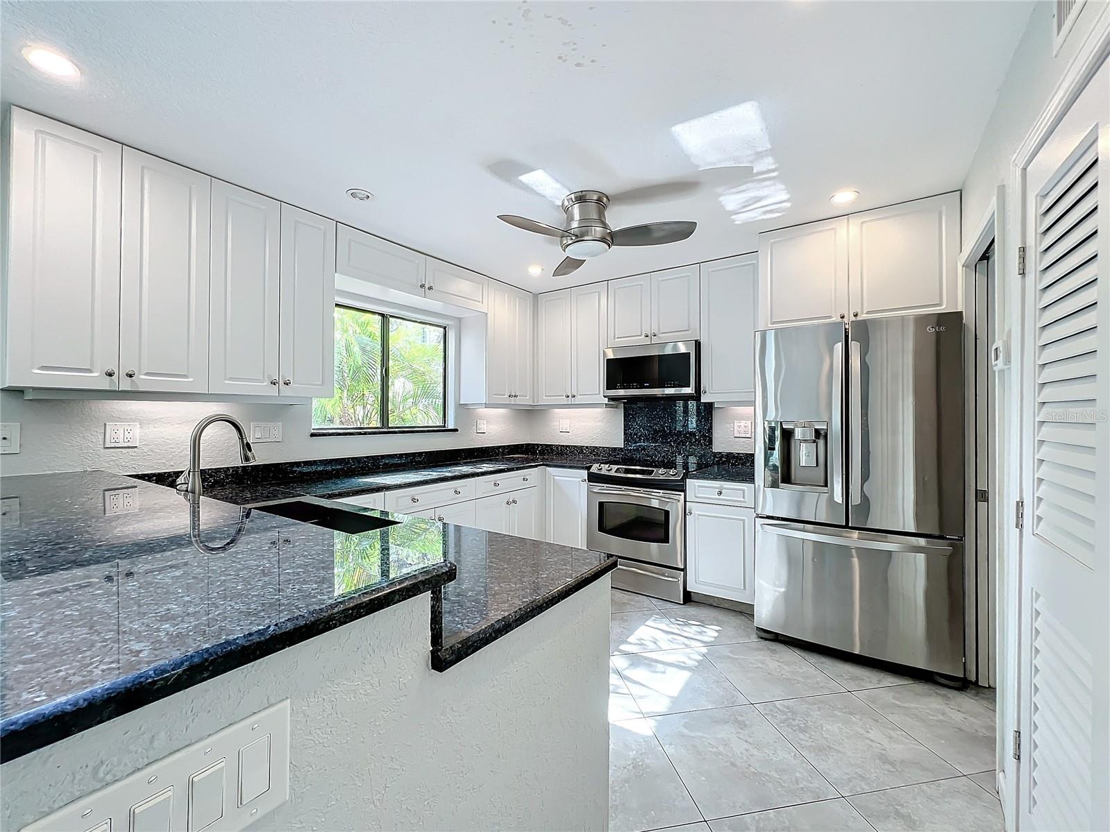 4001 BENEVA RD #409, SARASOTA, FL, 34233