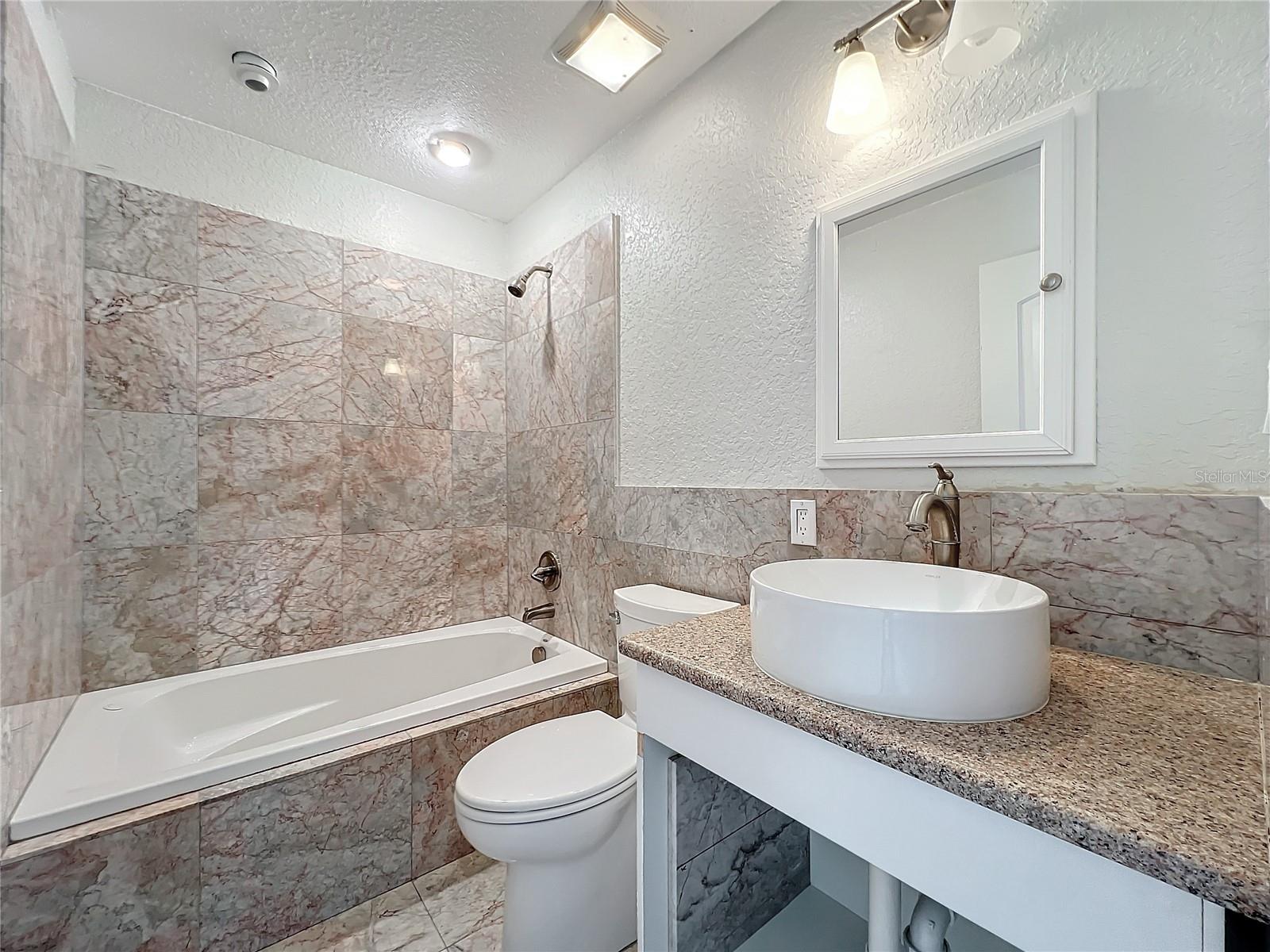 4001 BENEVA RD #409, SARASOTA, FL, 34233