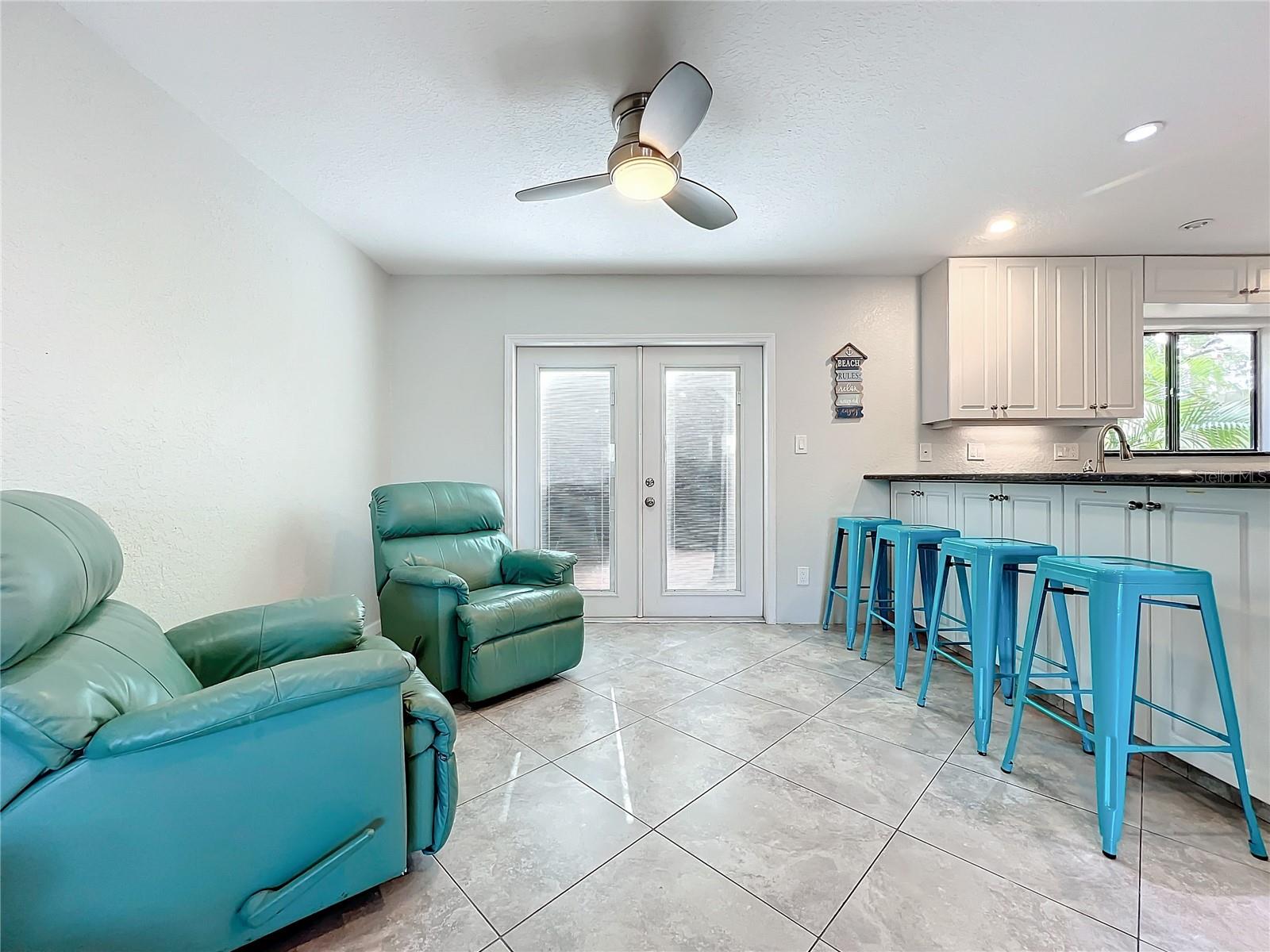 4001 BENEVA RD #409, SARASOTA, FL, 34233