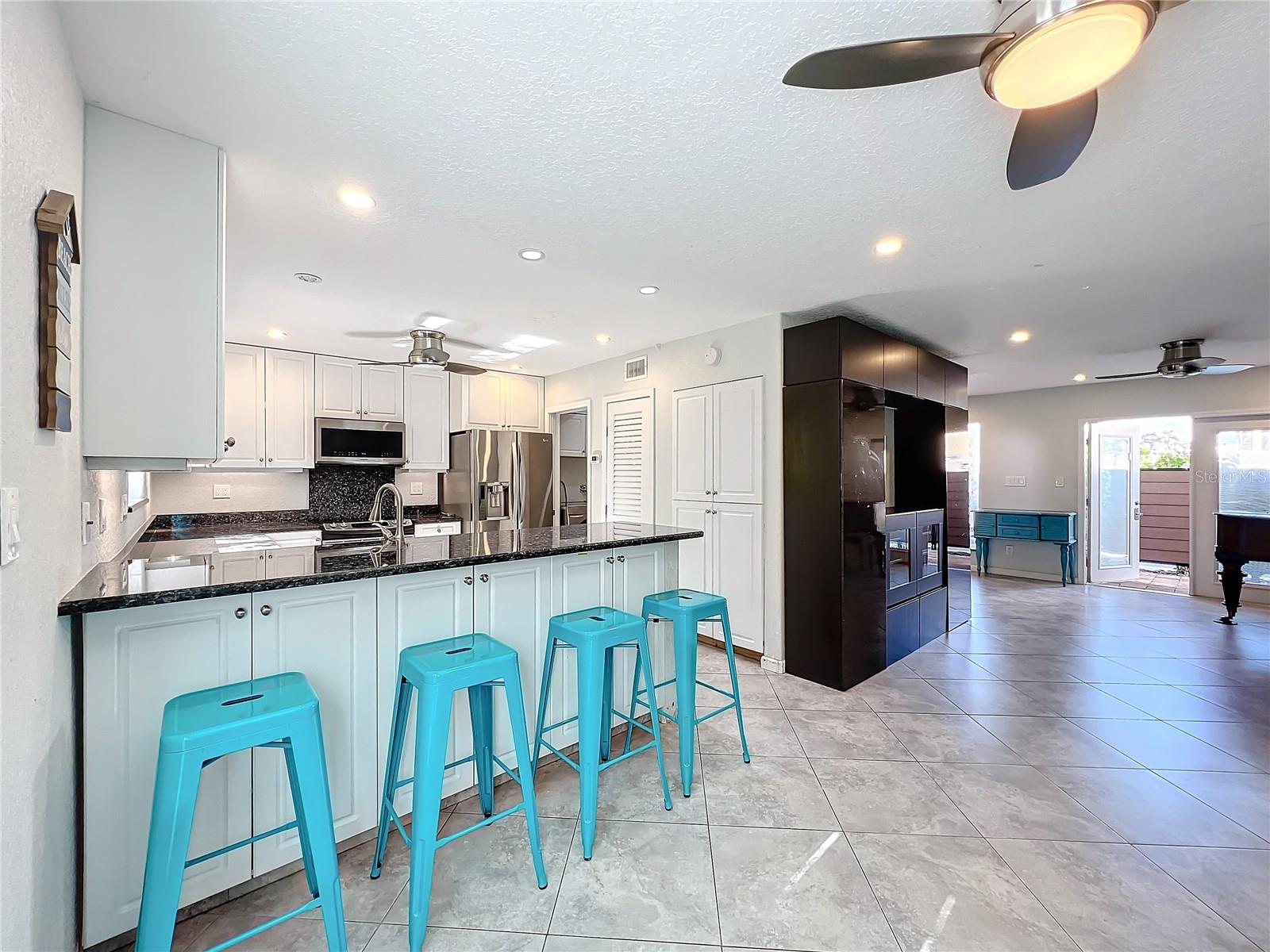 4001 BENEVA RD #409, SARASOTA, FL, 34233