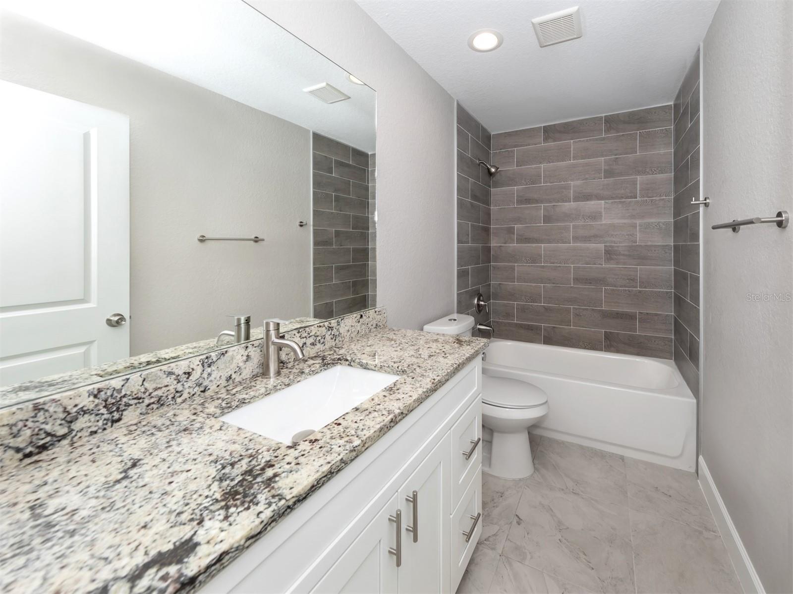 115 BOUNDARY BLVD #2, ROTONDA WEST, FL, 33947