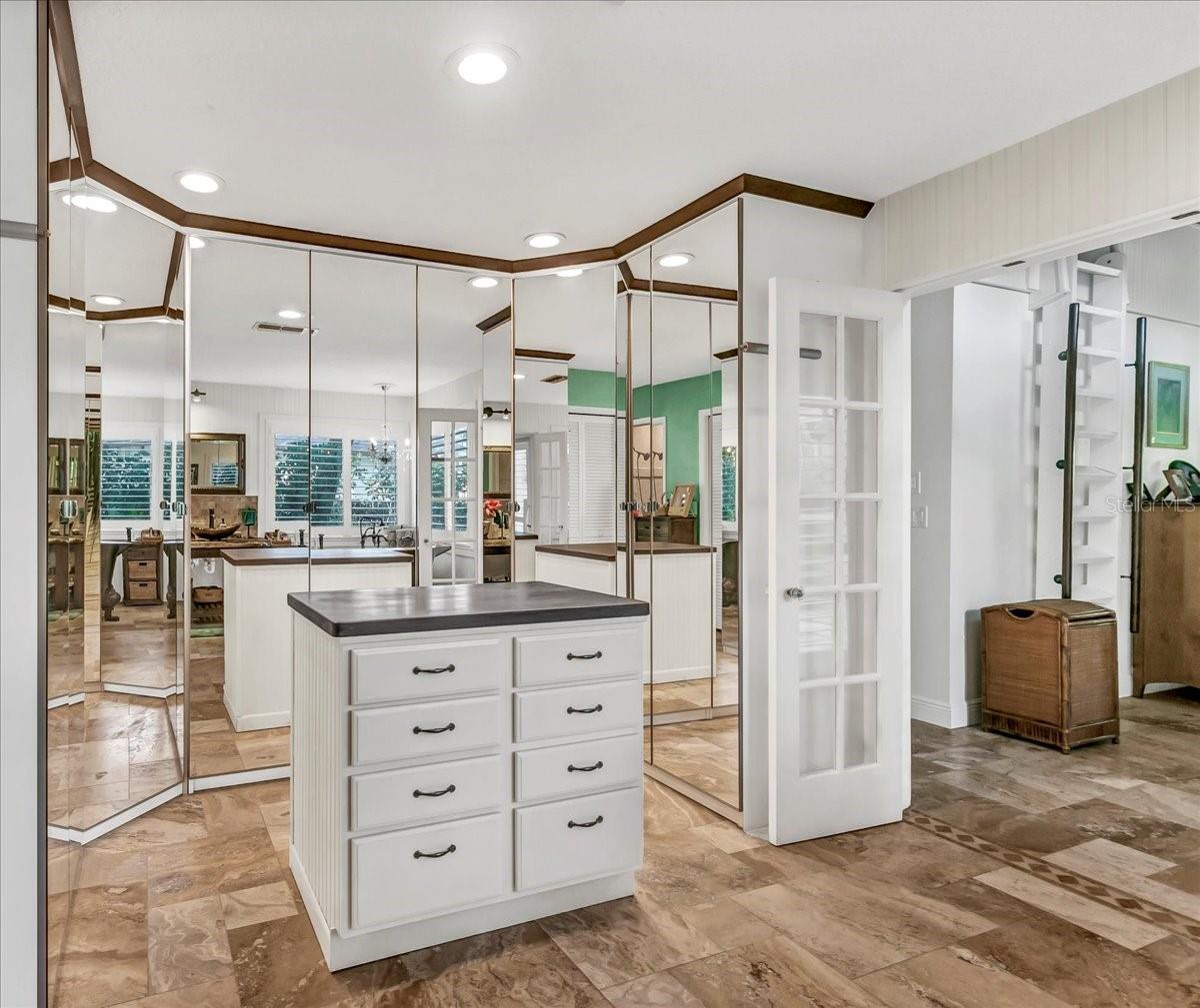 2420 BUTTERNUT CT, DUNEDIN, FL, 34698