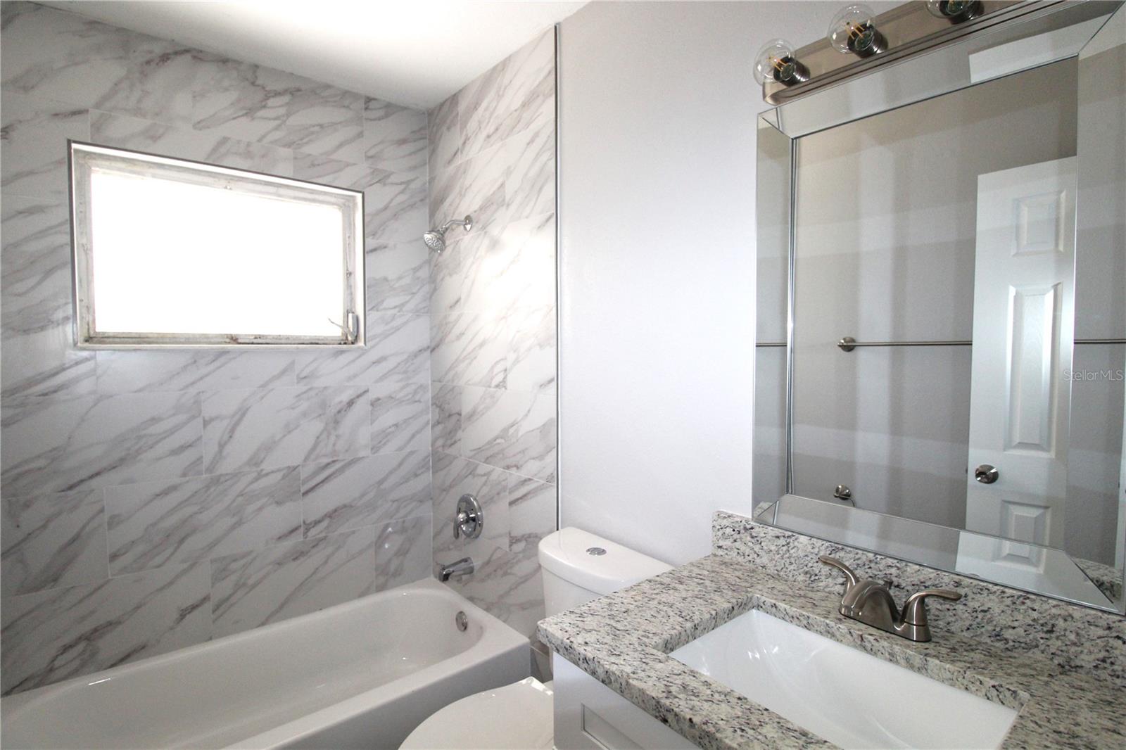 518 BRIARWOOD RD #518, VENICE, FL, 34293