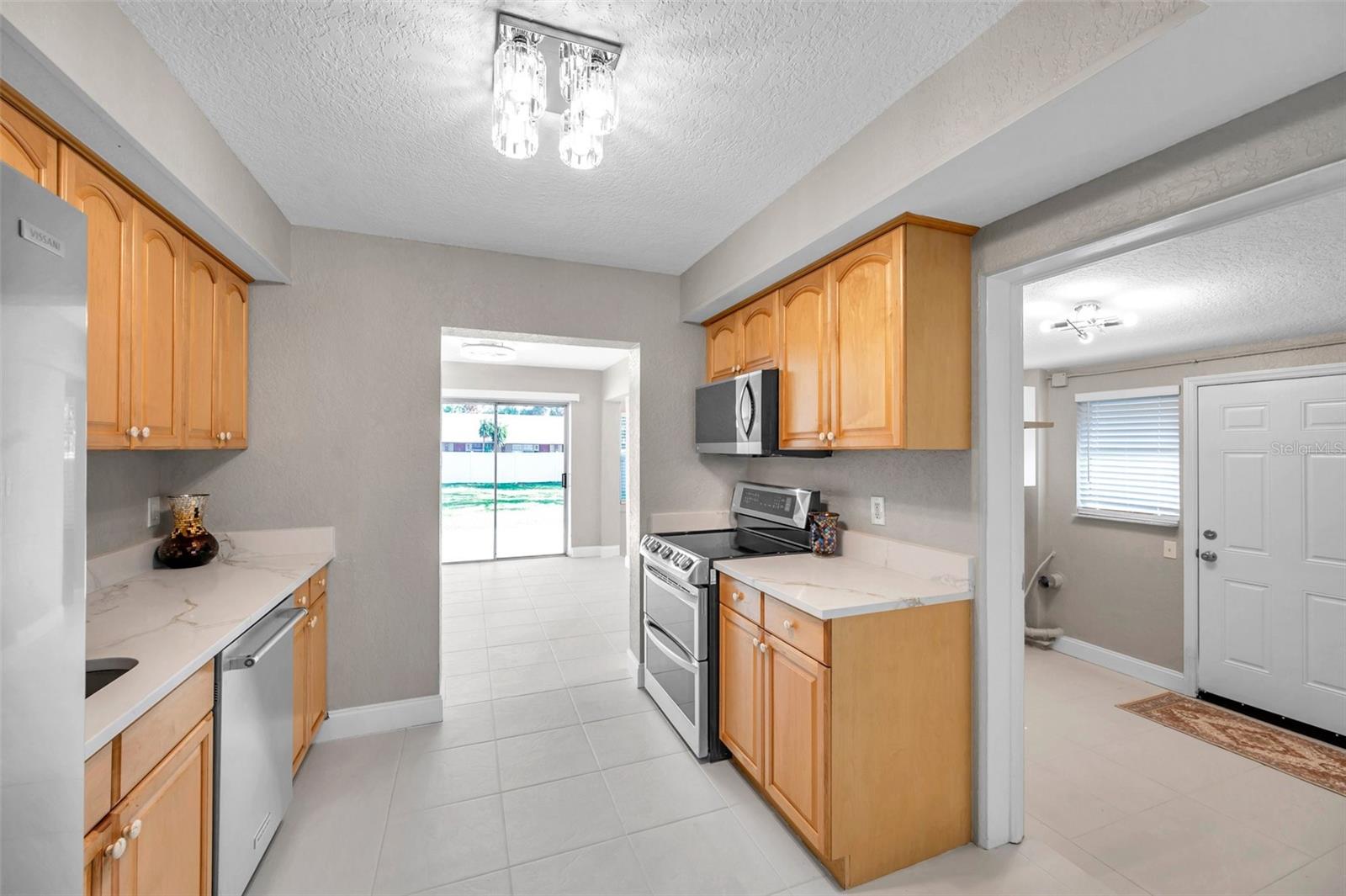 262 5TH ST NW, LARGO, FL, 33770