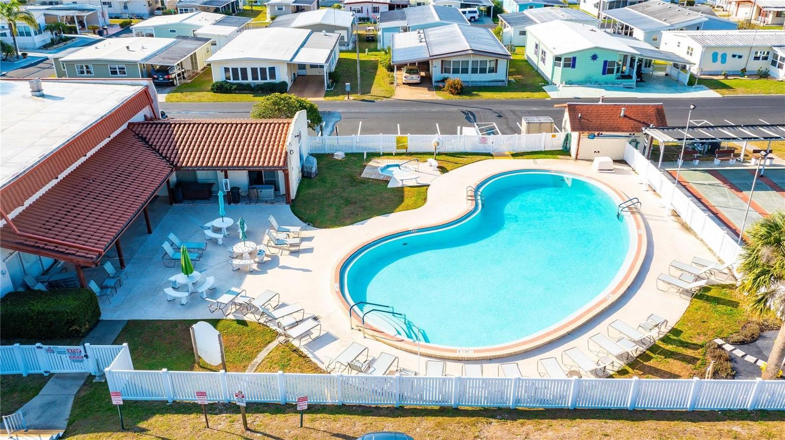 37838 BARCELONA AVE, ZEPHYRHILLS, FL, 33541