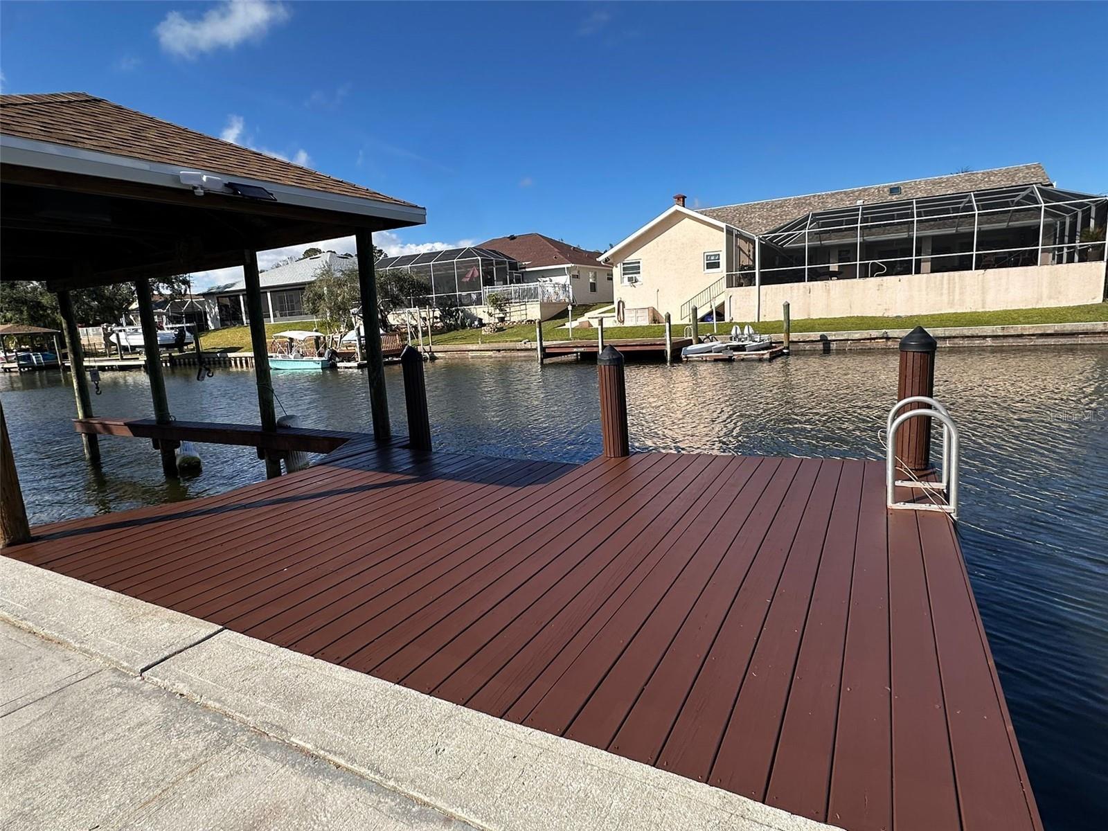 21 CEDARWOOD CT, PALM COAST, FL, 32137