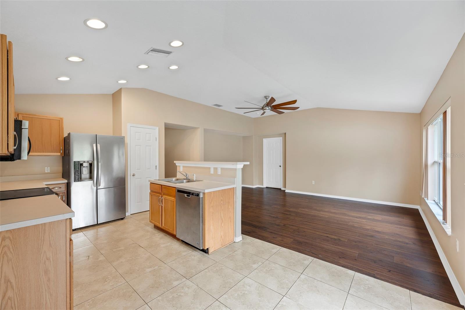 10615 DAWNS LIGHT DR, RIVERVIEW, FL, 33578