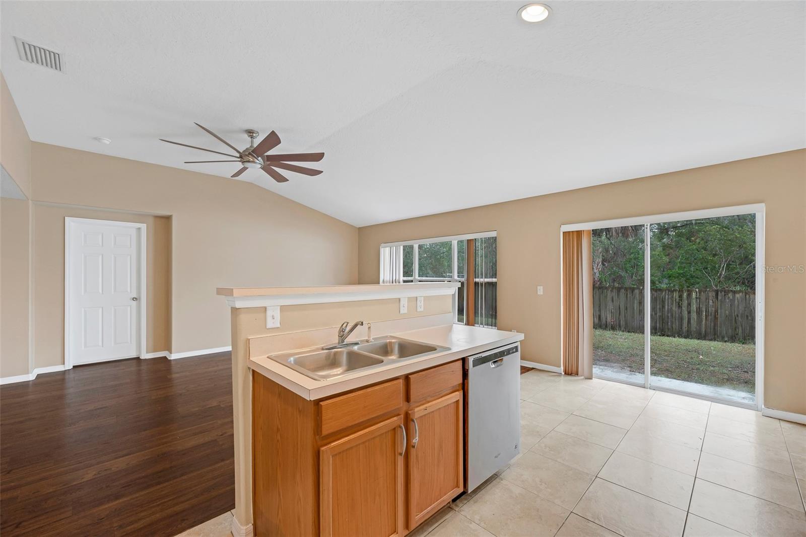 10615 DAWNS LIGHT DR, RIVERVIEW, FL, 33578