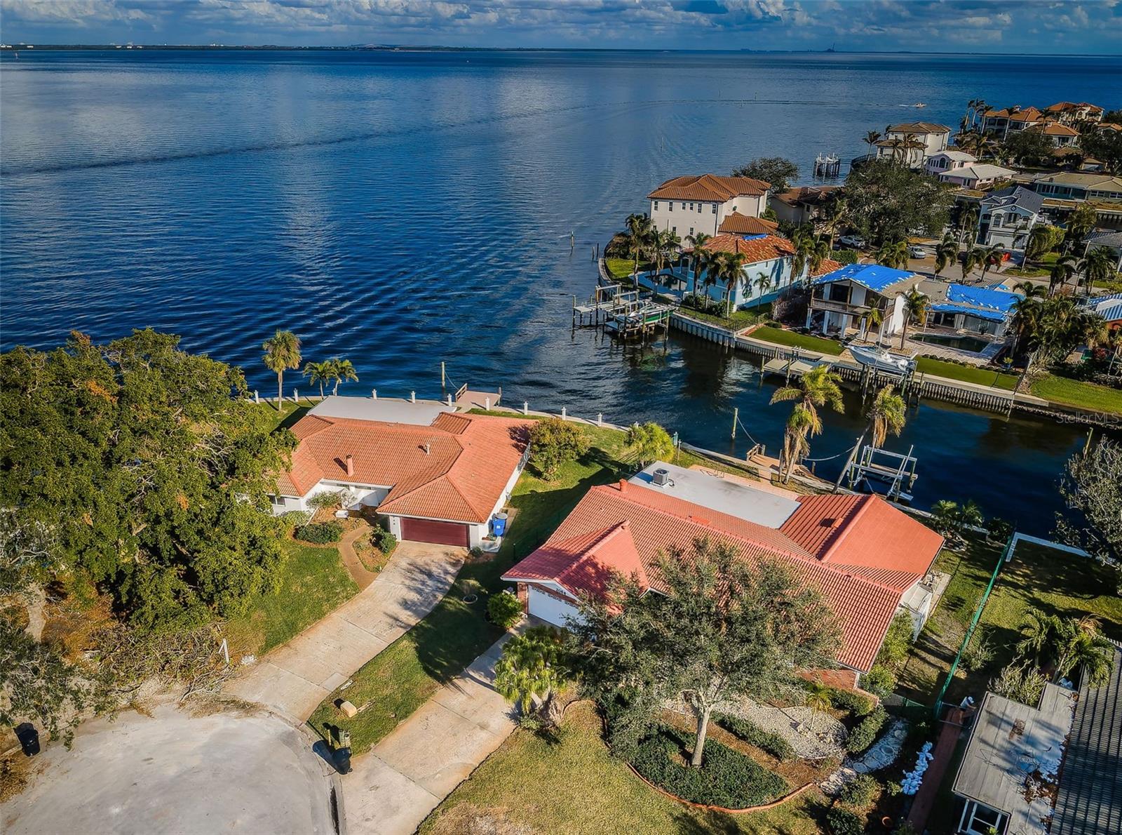 2084 IOWA AVE NE, ST PETERSBURG, FL, 33703