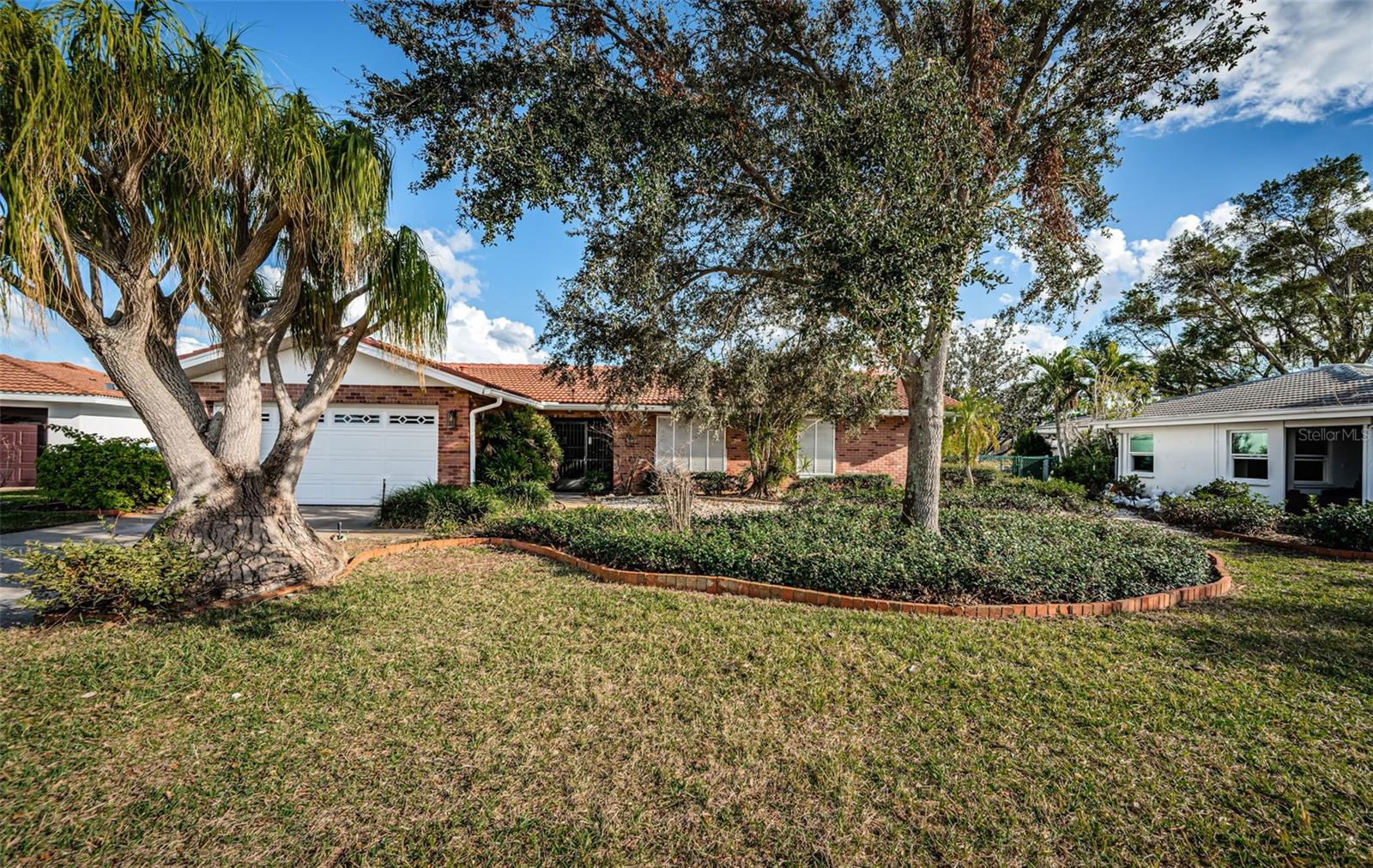 2084 IOWA AVE NE, ST PETERSBURG, FL, 33703