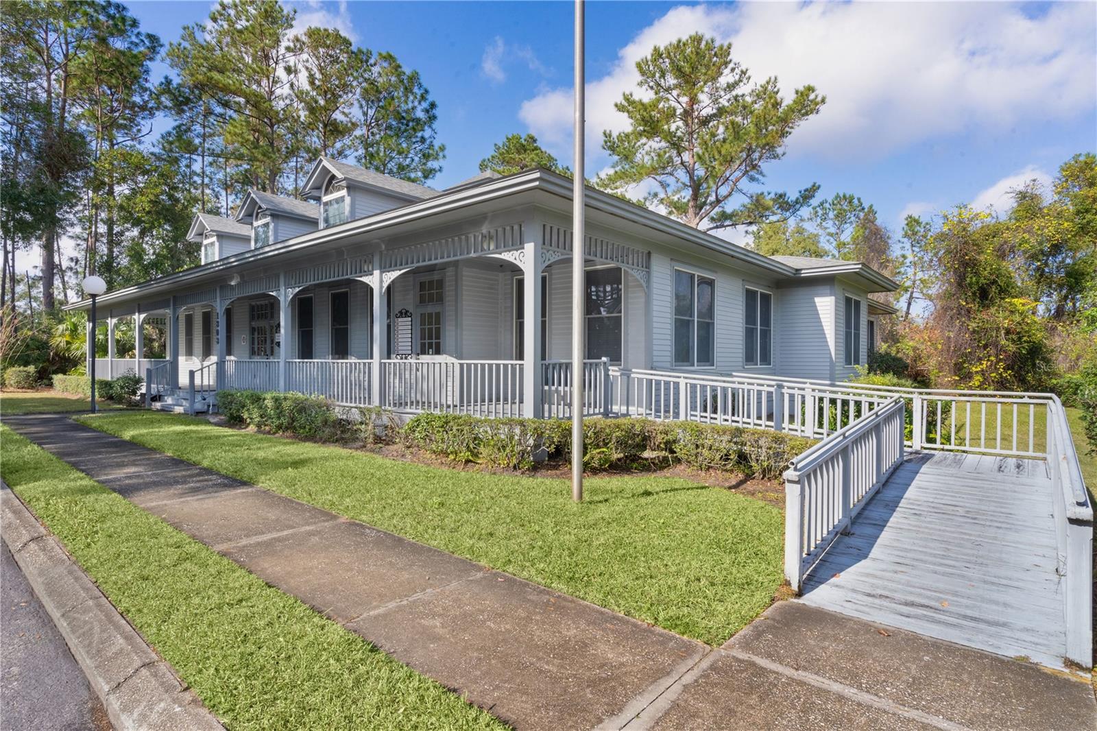 1303 LIMIT AVE, MOUNT DORA, FL, 32757