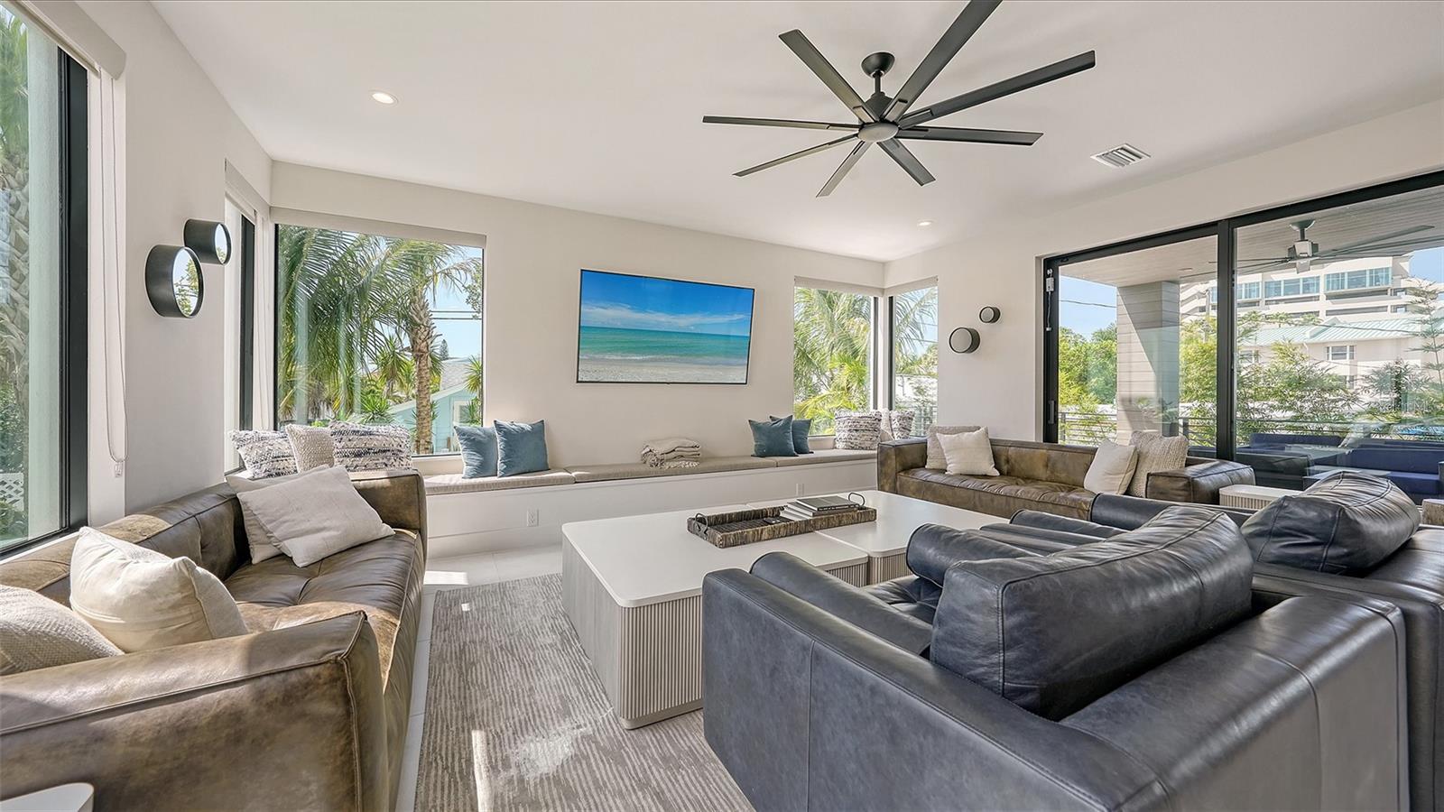 200 GARFIELD DR, SARASOTA, FL, 34236