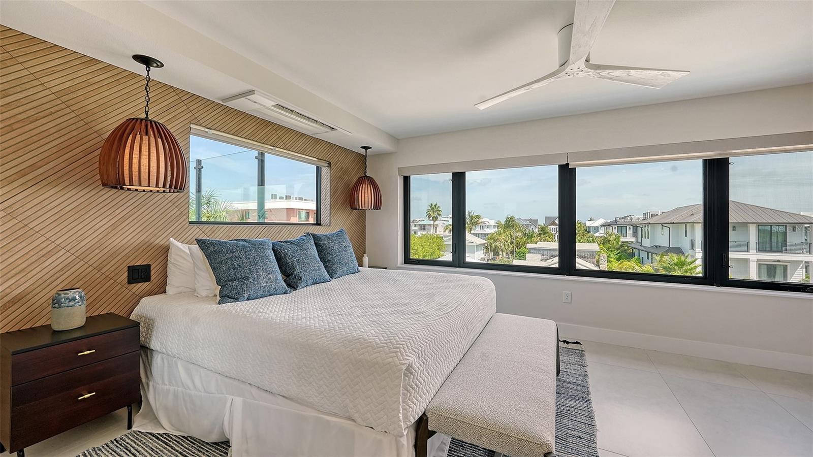 200 GARFIELD DR, SARASOTA, FL, 34236
