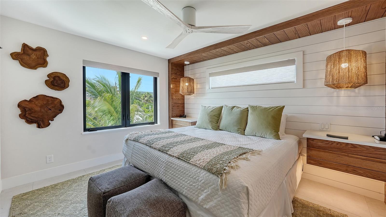 200 GARFIELD DR, SARASOTA, FL, 34236