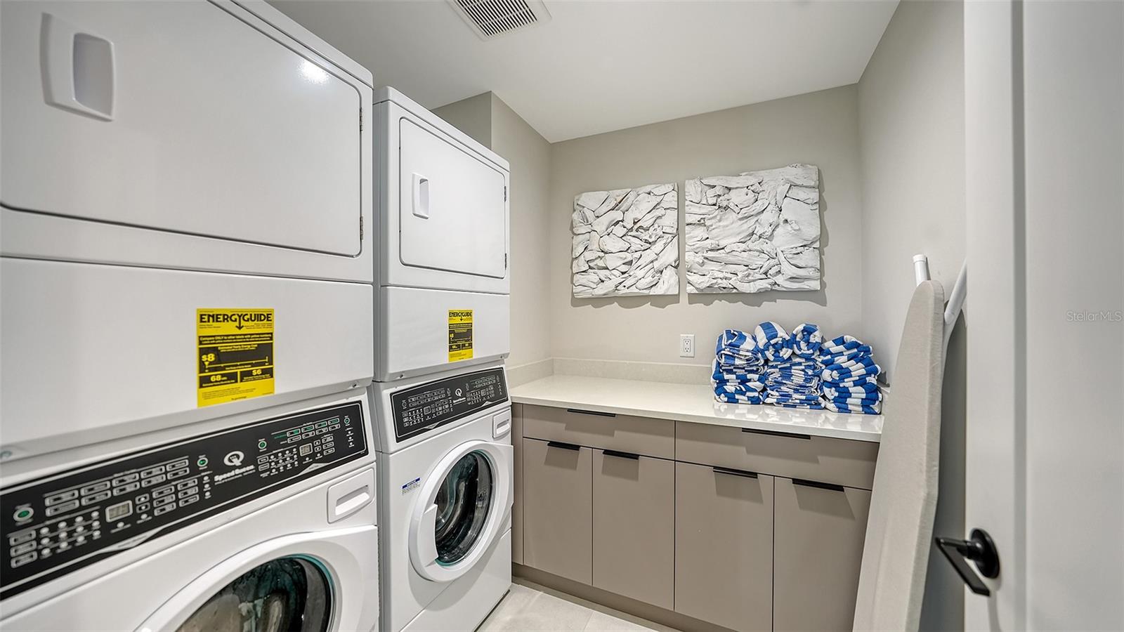 200 GARFIELD DR, SARASOTA, FL, 34236