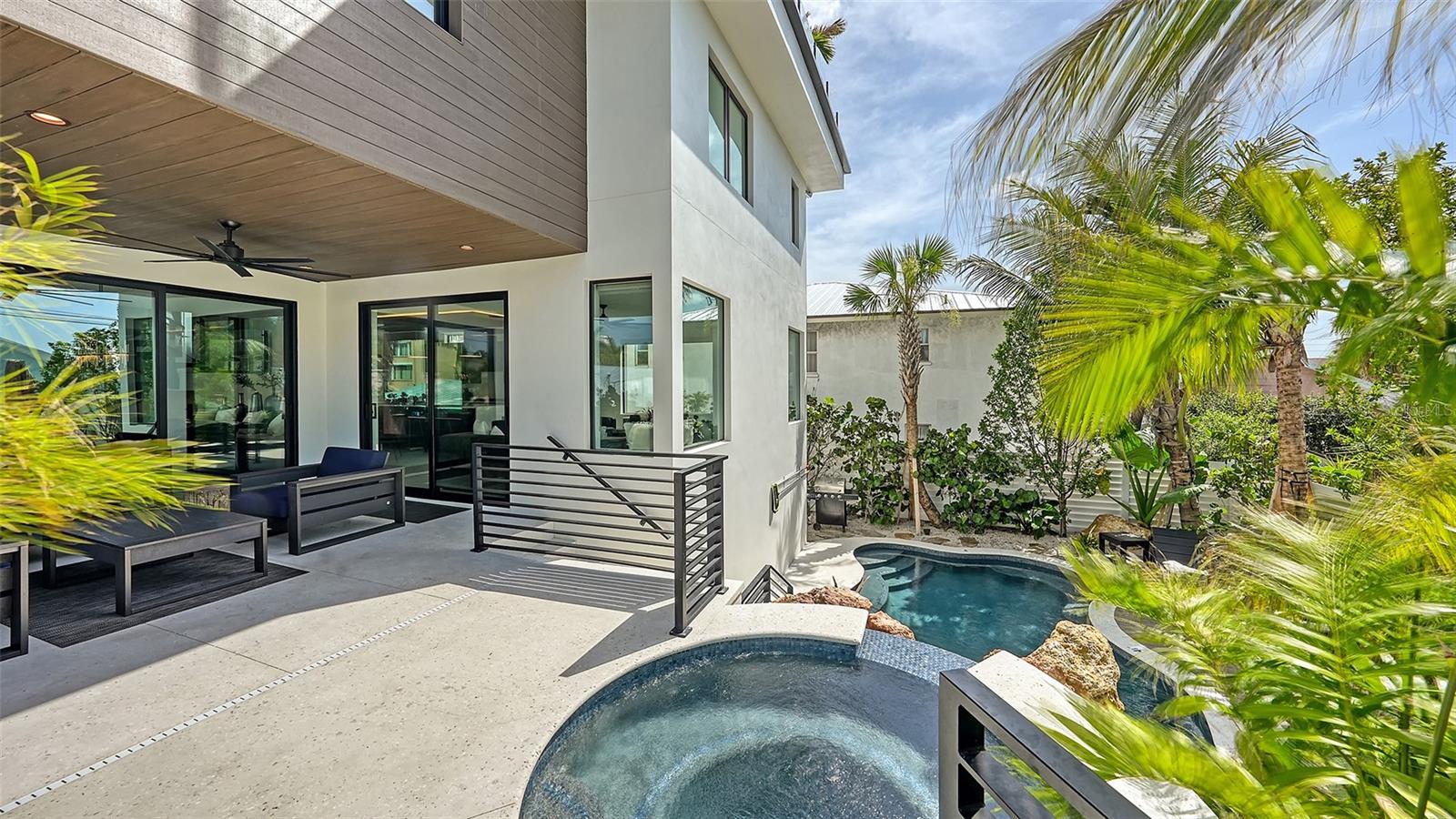 200 GARFIELD DR, SARASOTA, FL, 34236