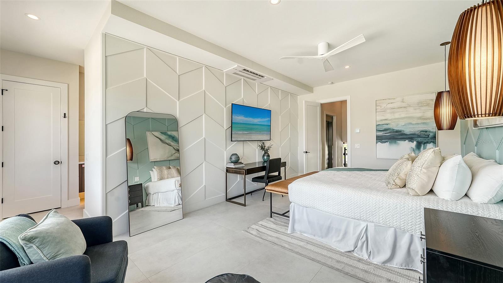 200 GARFIELD DR, SARASOTA, FL, 34236